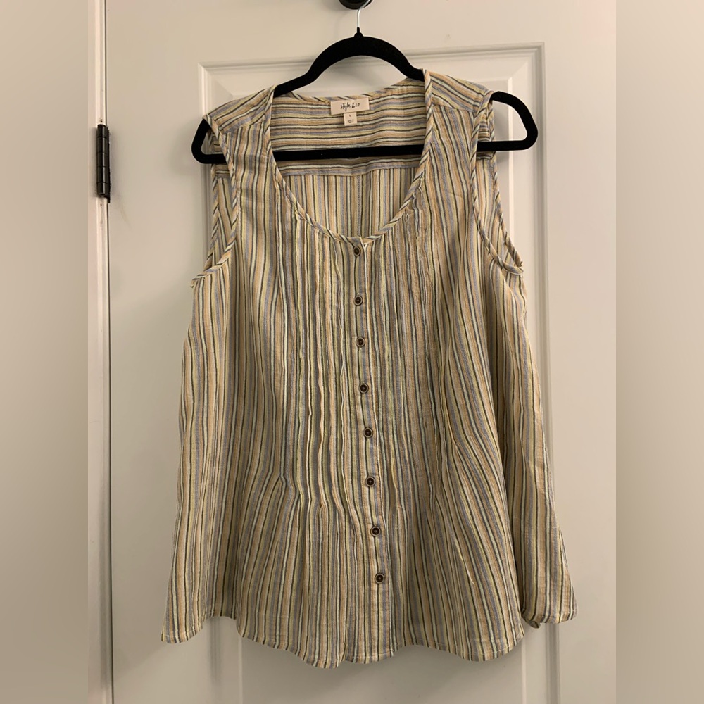 Style & Co. Tan and Brown Sleeveless Button Down Blouse